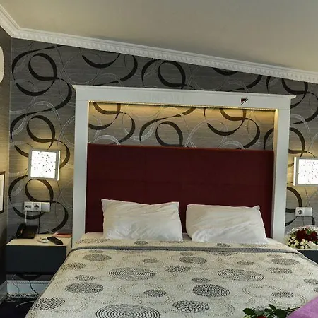 Hotel Comfort Downtown