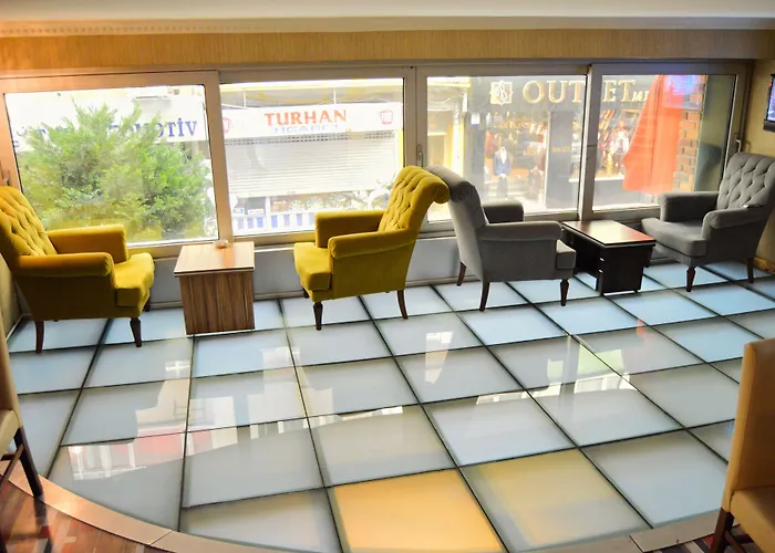 Comfort Downtown ホテル 4*